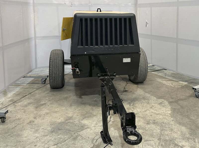 185 cfm, 80-125 psi, Sullair #185DPQCAT, portable diesel air compressor, 49 HP Cat 4-cyl. Engine