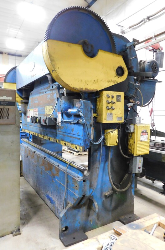 175 Ton, Chicago #458-D, mechanical press brake, 10' overall, air assisted clutch, power ram adjustment