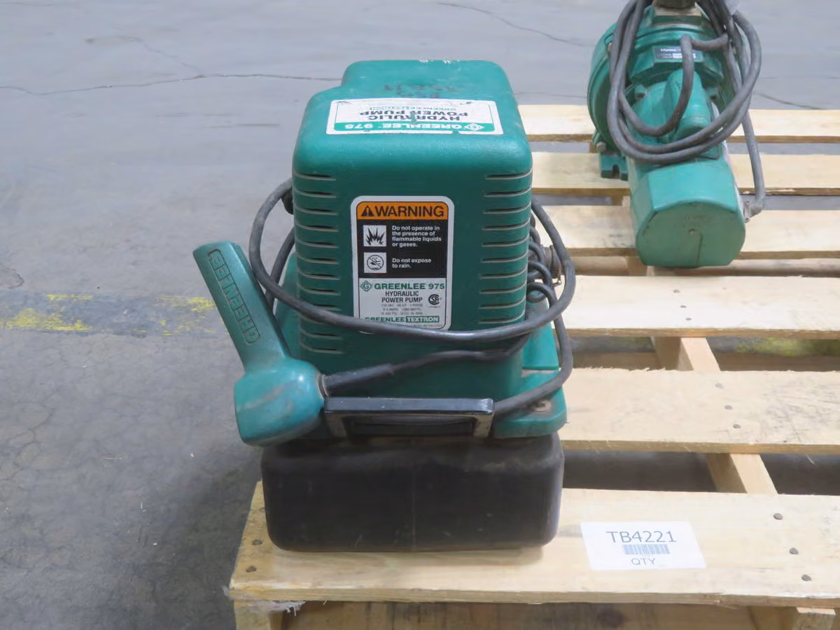 Greenlee #975, Electric Hydraulic Pump, 120V AC, 10,000 psi, pump only