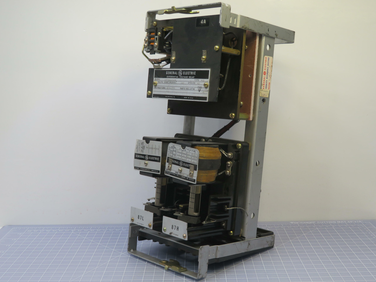 General Electric #12PVD11C1A, Differential Voltage Relay PVD