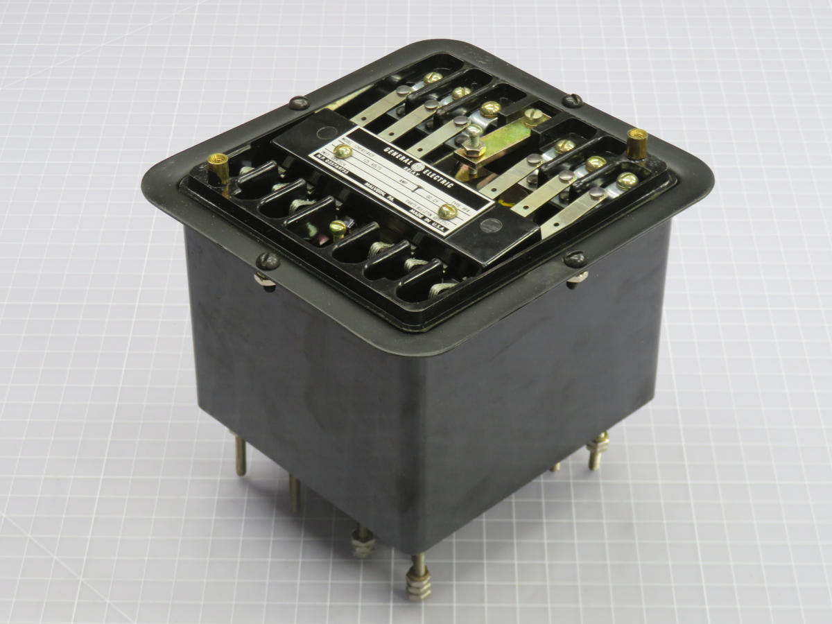 General Electric #12HFA51A42F, Auxiliary Relay