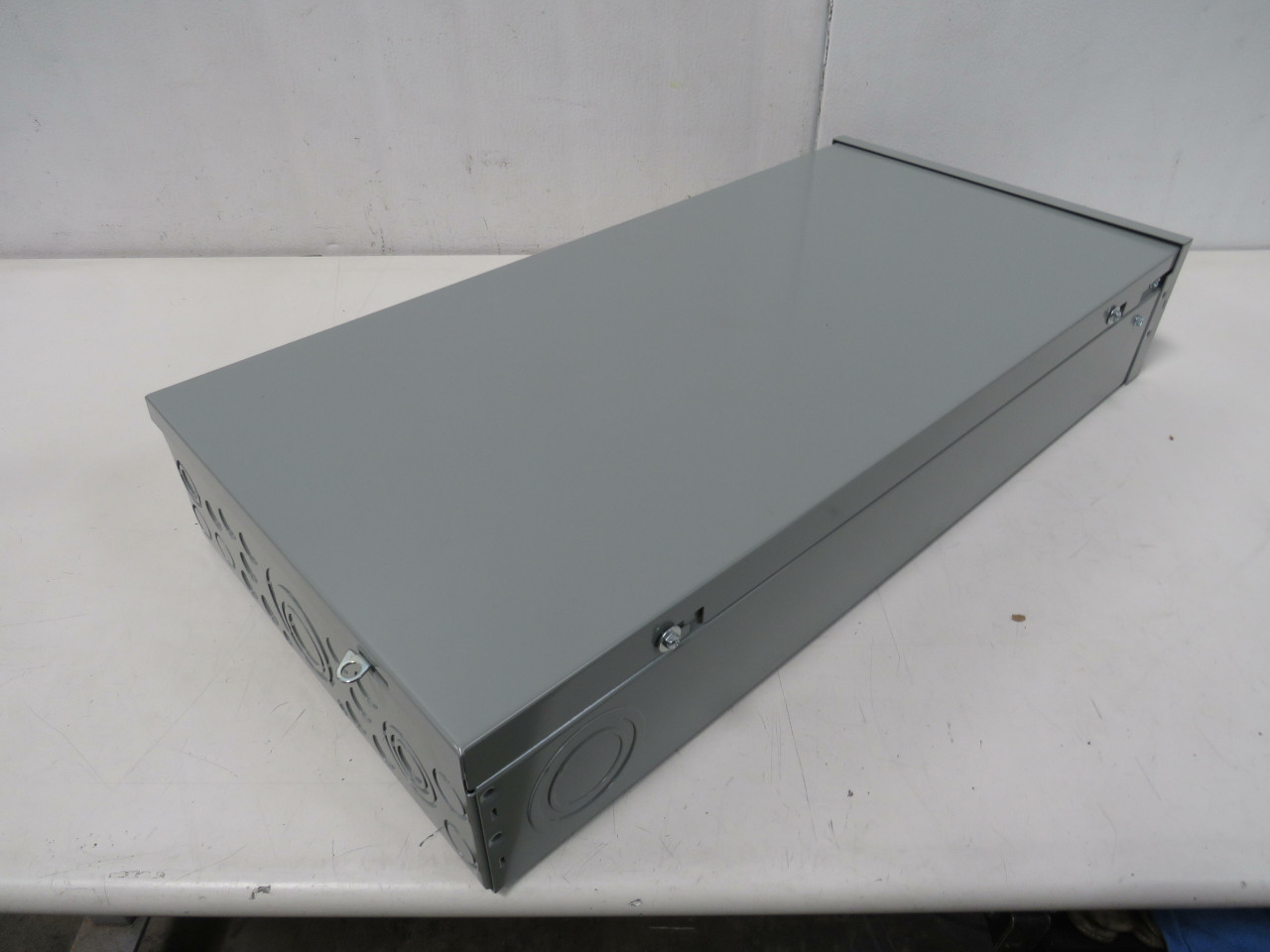 200 Amp, Eaton BRP30L200R, 60 Circuit Outdoor Main Lug Loadcenter 200A 30SP 60C 1PH 3W 120/240V