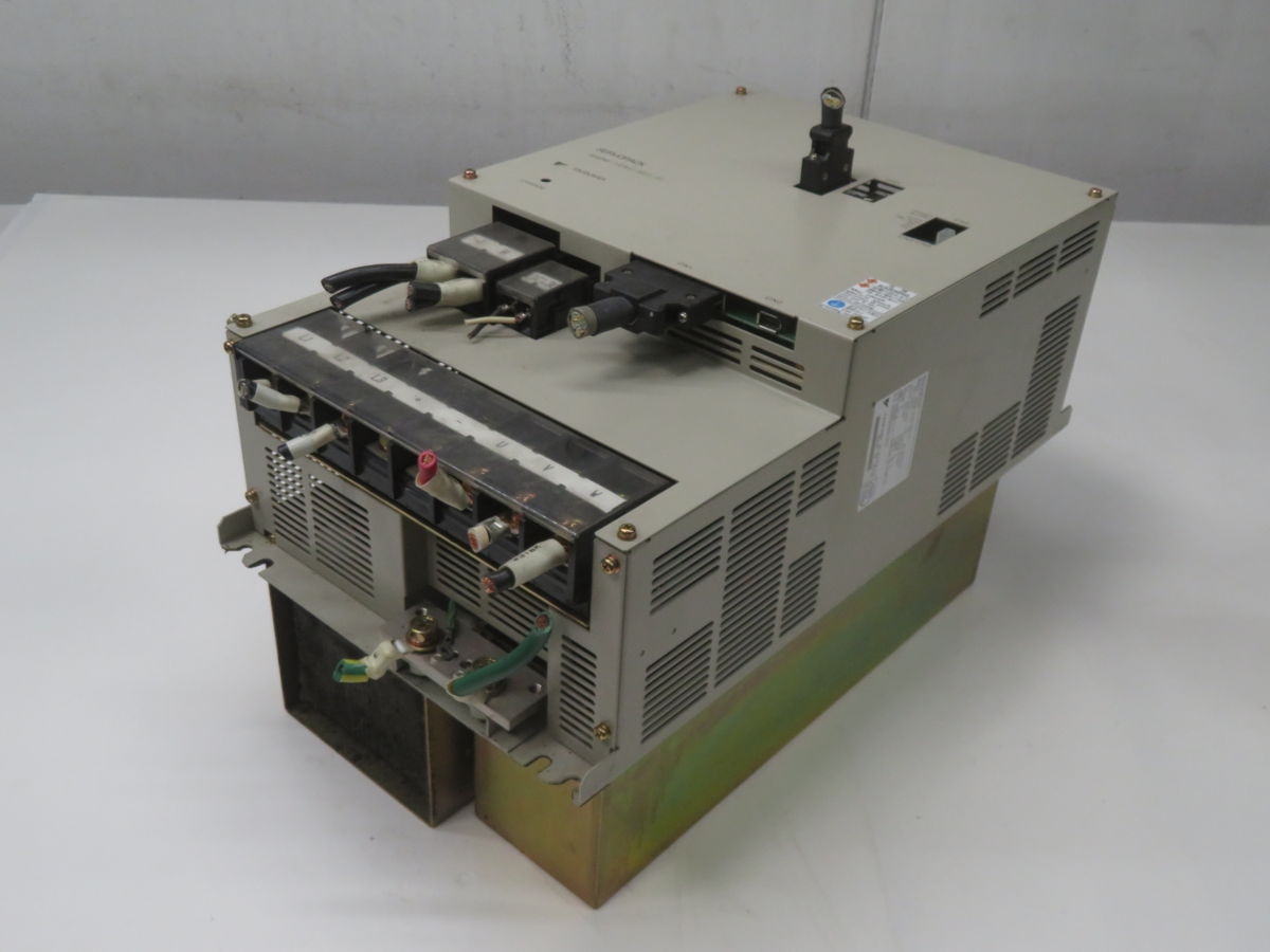 1.5 KW Yaskawa #SGDM-1EAC-SD1-P, AC Servo Drive