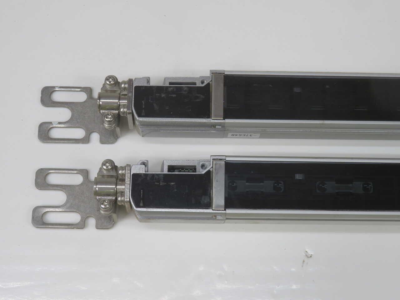 Keyence #SL-C32H-R, Light Curtain Receiver Transmitter Pair