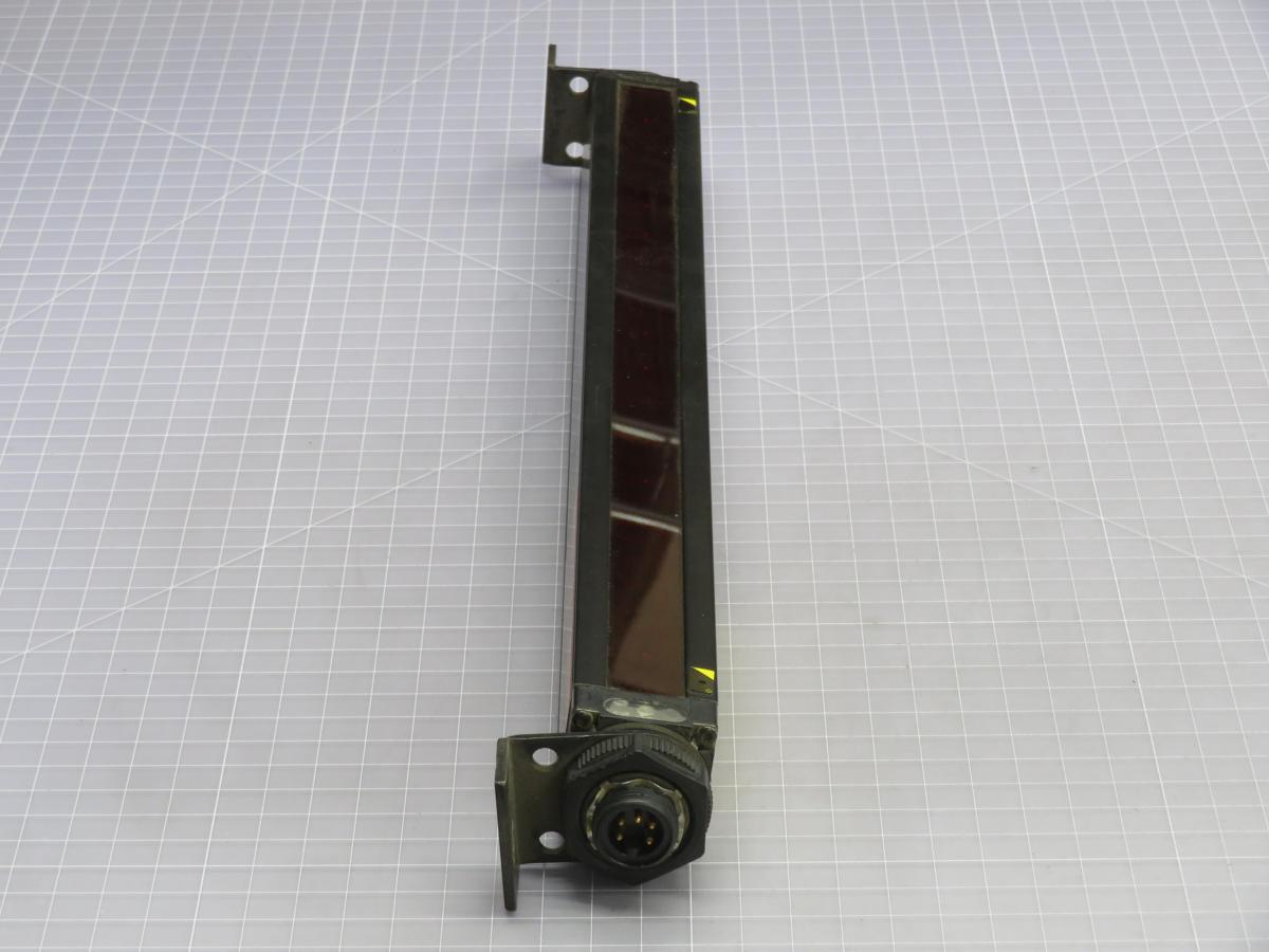 Banner #MSE1624, Light Curtain Emitter