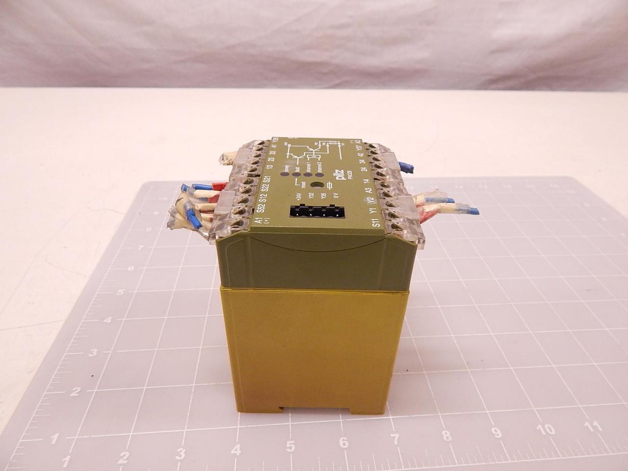 Pilz #PNOZ 8, Safety Relay