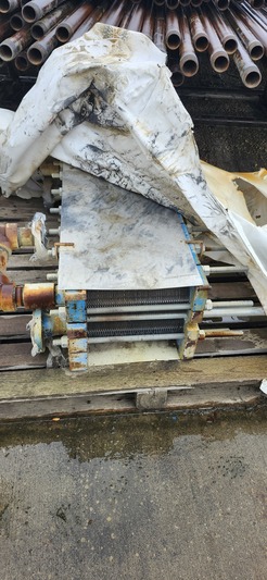 8 sq.ft., 400 psi, ViEX #TPS530, plate heat exchanger, 5.3' L x 1.7' width, sweet, 2005