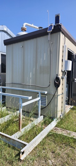 24" x 7.6' Moss Fabrication, sweet vertical separator, 1440 psi, 2" meter run, skidded, housed, 2005