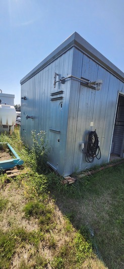 12" x 4' Grand Valley, sweet horizontal separator, 1440 psi, skidded, housed, 1998
