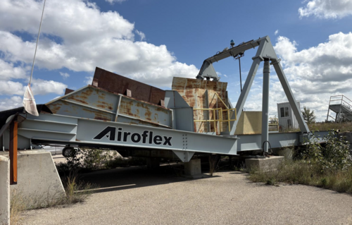 Airoflex #12-H-402-B-TS, hydraulic truck dumper, 40' trailer tipper, back-on rear unload, 2012