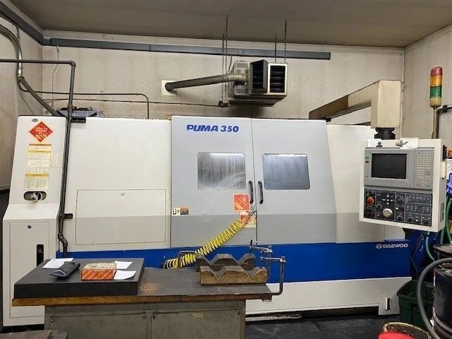 Daewoo Doosan #Puma-350B, CNC Lathe, 14.3" X, 43.5" Z, 27.5" swing, 41.4" machining length, 21.65" turning