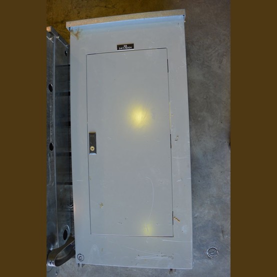 225 Amp. Cutler Hammer, Panelboard, 347/600 Volts, 4 wire, 42 circuit, GBH bolt-in breakers, (7) 3-pole