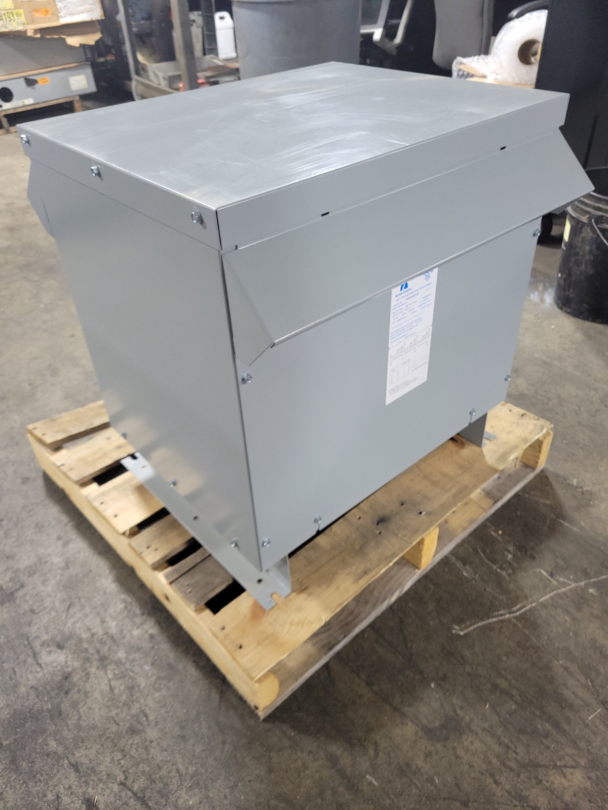 45 KVA 480 Delta Primary, 208Y/120 Secondary, Acme Electric #T3045K0013B, Dry Type Transformer, 3 phase, new