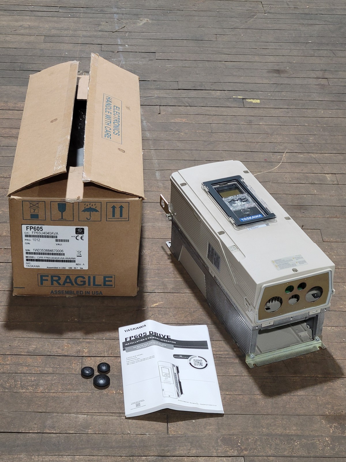 30 HP Yaskawa #FP65U4040AWA, Fan and Pump Drive, 40A, 3 phase, 380-480 Volts, Series FP605, new