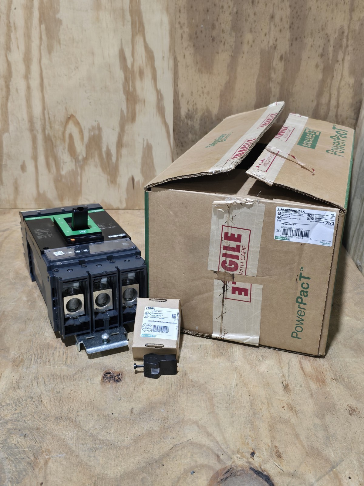 250 Amps, Square D #LJA36250CU31X, I-Line Circuit Breaker, 3P, 600 VAC, 50/60 Hz., HACR, new