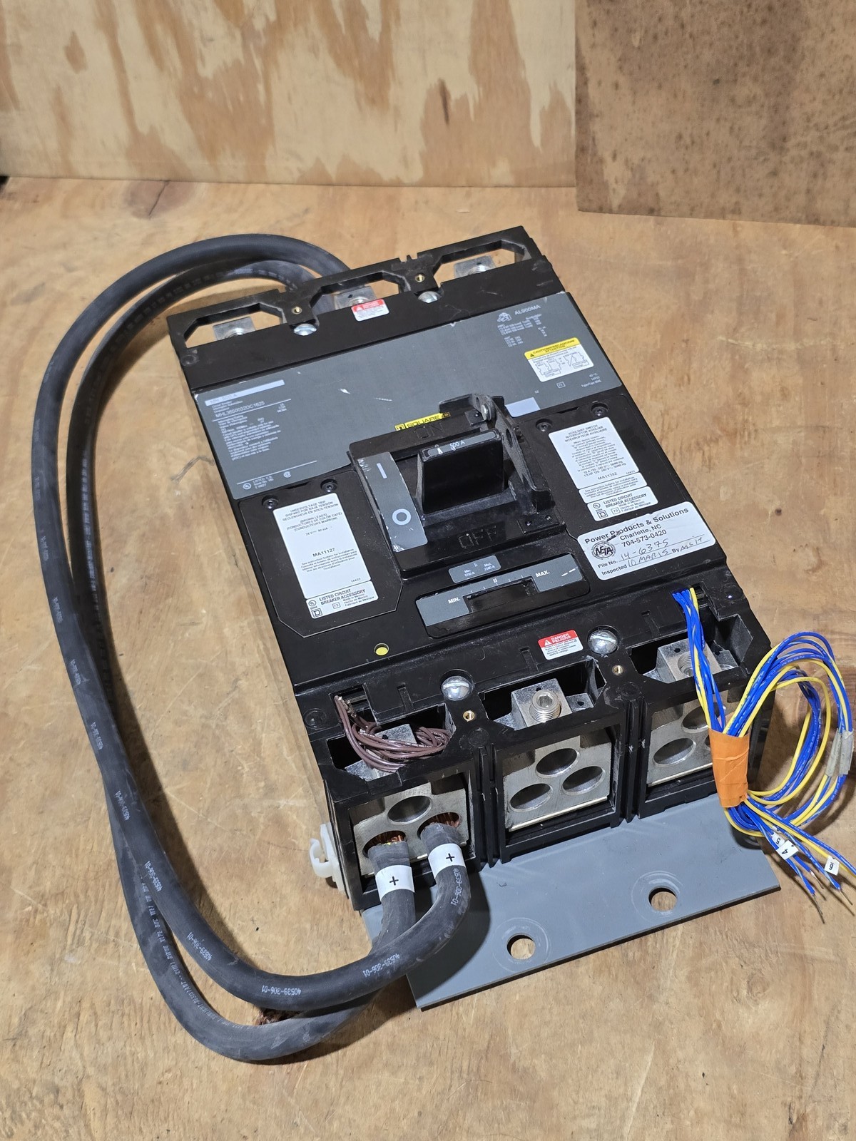 500 Amps, Square D #MHL3650032DC1625, Bolt-On Circuit Breaker, 3P, 600 VAC, 20kA at 500 VDC, MA11352 Aux.