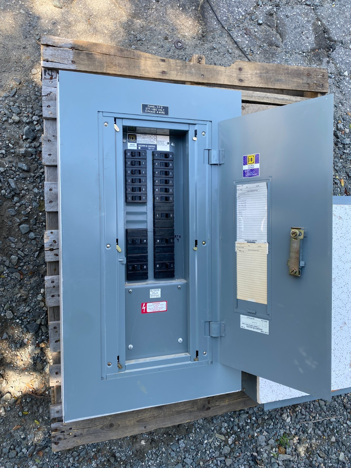 225 Amp. Square D #NEHB-94637-549, Panelboard, 277/480 Volts, 3 phase, 4W, 30 Space, Type 1, w/ EHB34040