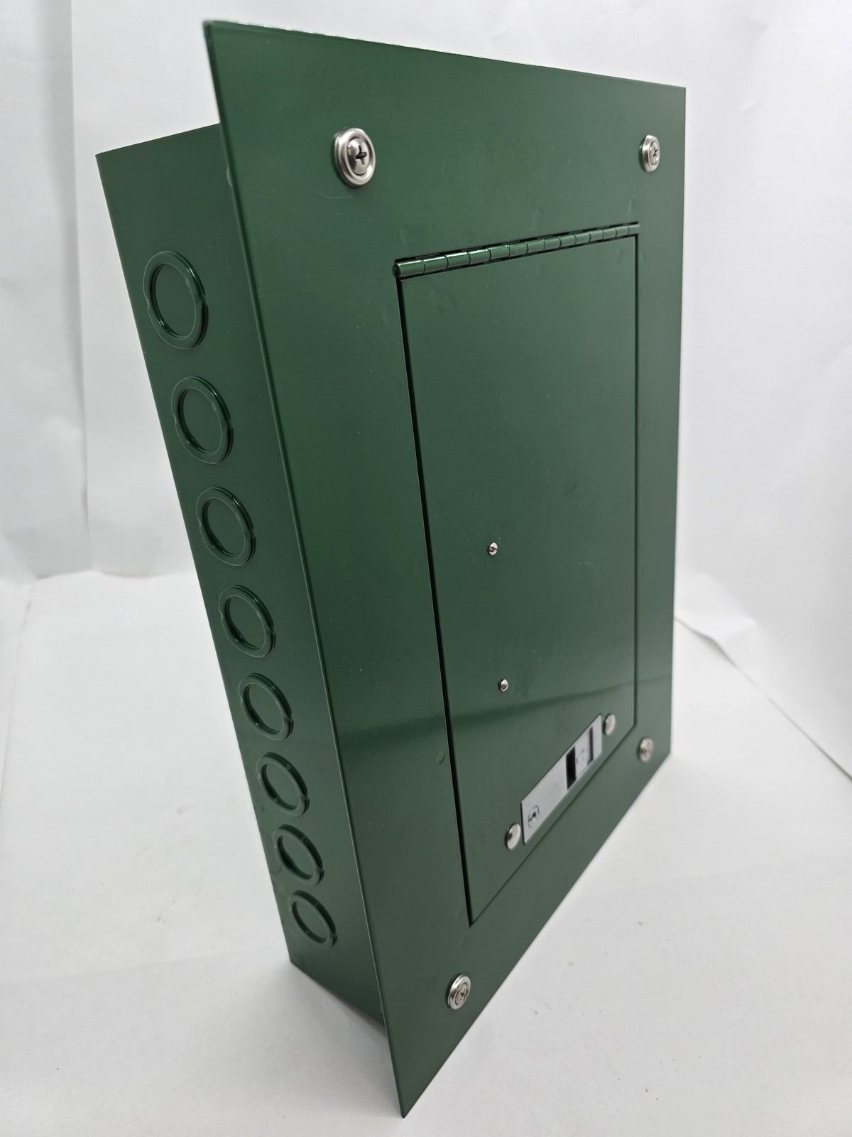 Leviton #G16F1-003-106, Track Light Limiting Panel, 16 Space, 120 Volts, Flush Mount, new