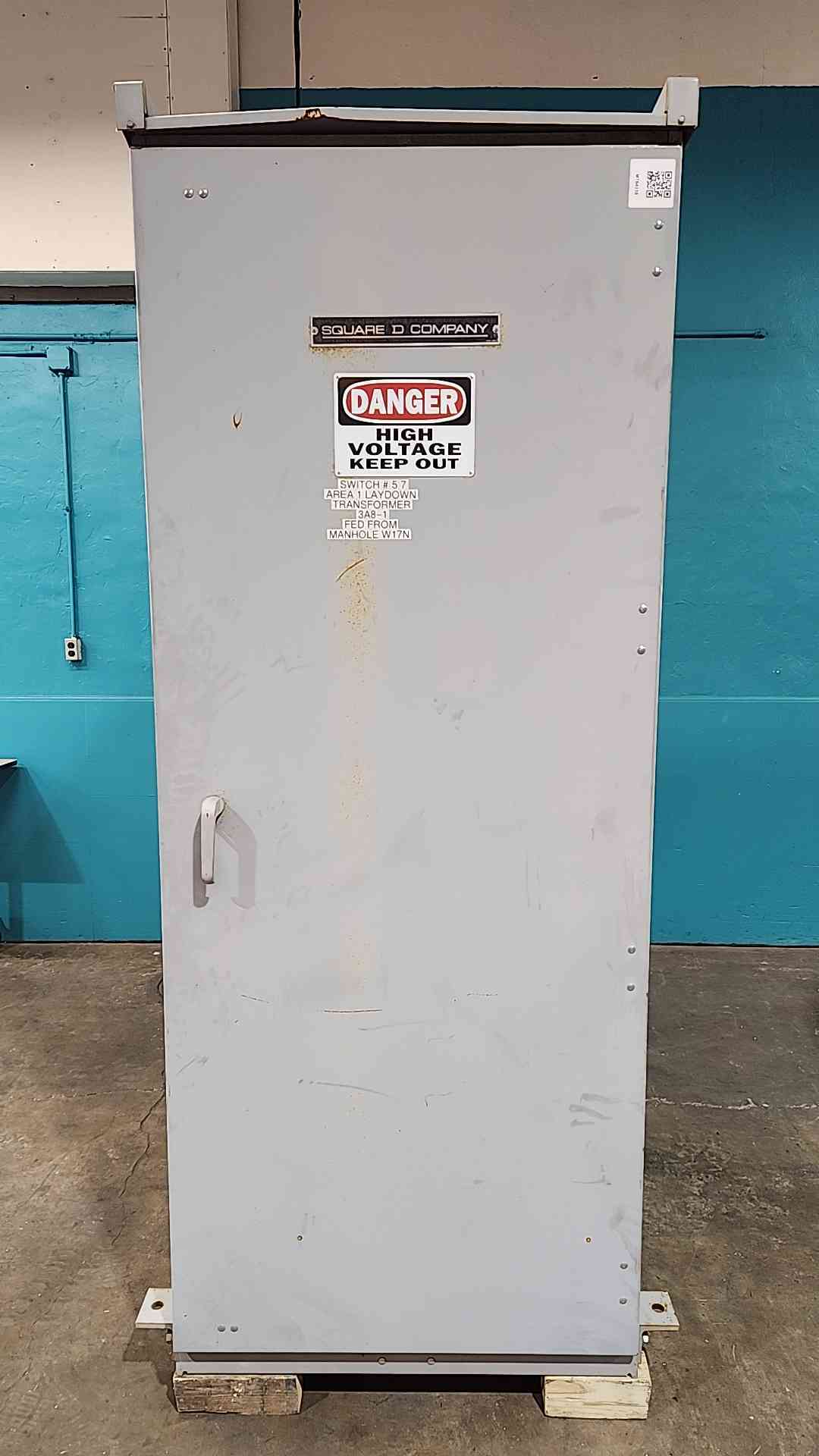 600 Amp. Square D #HVL315DEW1, HVL load interrupter switchgear, 15 KV switch