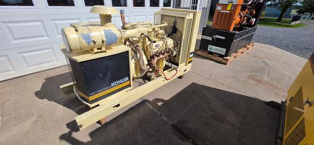 80 KW Kohler #80RZ62, natural gas generator set, Ford 7.5L V8 engine, 208 Volts, 3 phase, 1942 hours, 1994