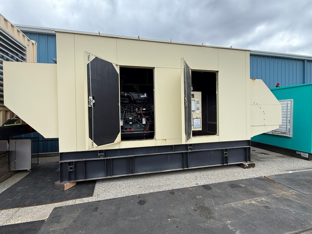 400 KW Kohler #400REOZDD Series 60 Engine Sound Attenuated, 480 Volts, Tier 2, 486 Hours