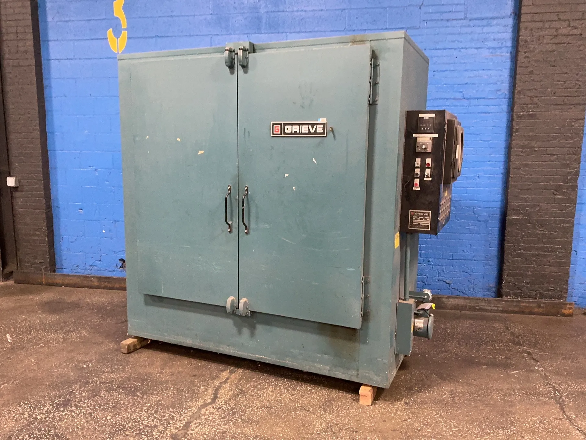 32" x 68" x 66" chamber, Grieve #SC-350, electric oven, 350°F, 12 KW, 34 A, Grieve charting system, 230 V.