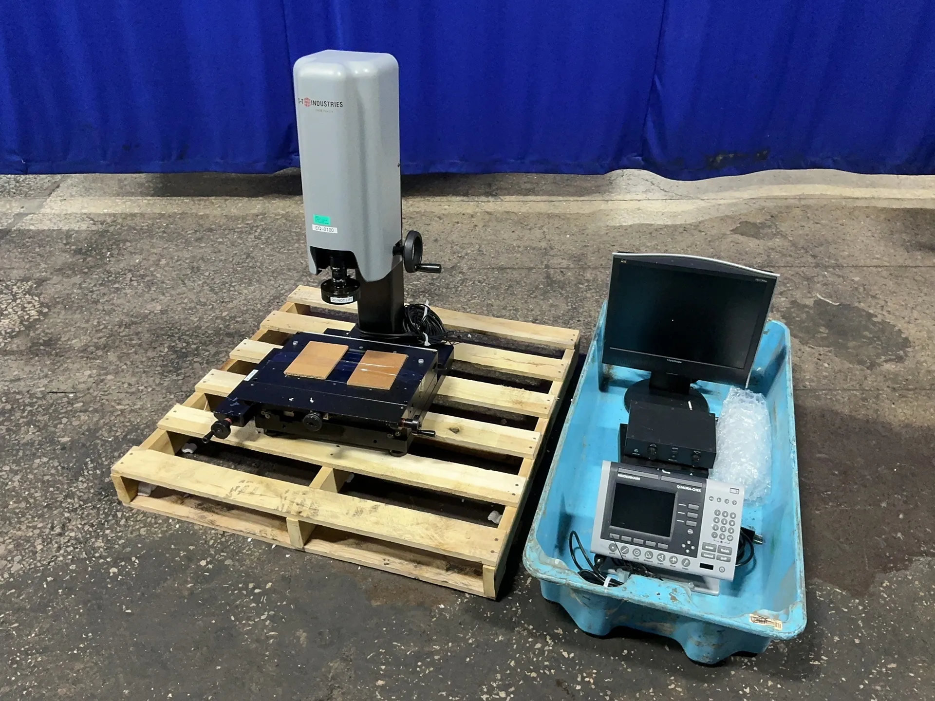 S-T Industries #20-8700-03, inspection station, 6" x 10" capacity, 12" x 15" table, 11" x 13" monitor screen