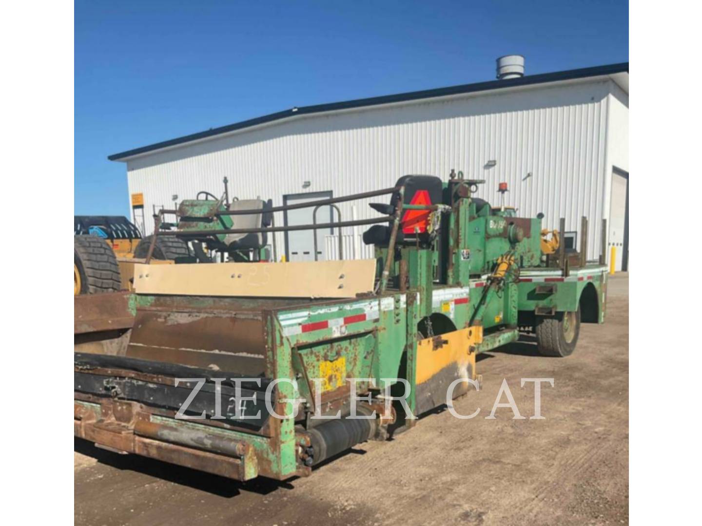 Barber-Colman Greene BG750, Asphalt Paver, 208 hours, S/N: BG750X113, 1988