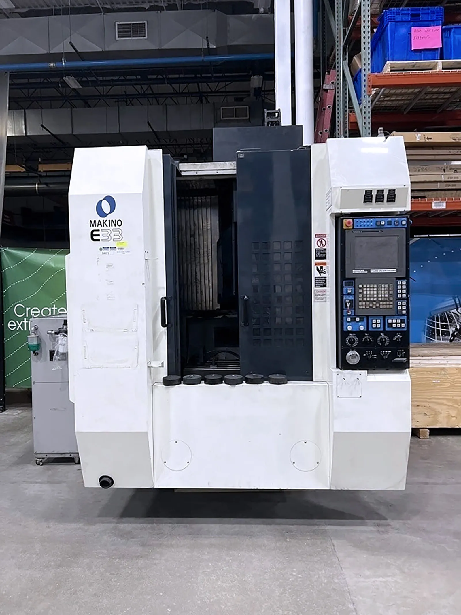 Makino #E33, hard milling vertical machining center, 30 automatic tool changer, 25.6" X, 17.7" Y, 17.7" Z