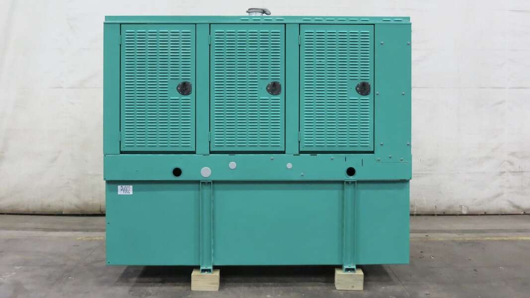 200 KW Cummins #DSHAC, diesel generator set, 120/208 Volts, 193 hours, 364 HP, QSL9-G2 NR3 engine, EPA Tier