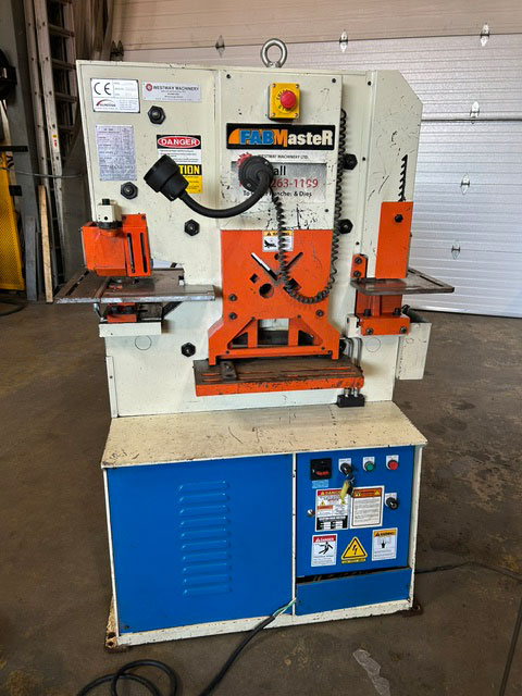 4" x 4" x 5/16" Fabmaster #IW-66K, hydraulic ironworker, 66 ton, 8" throat, 14" x 9/16" flat bar shear, 1" x