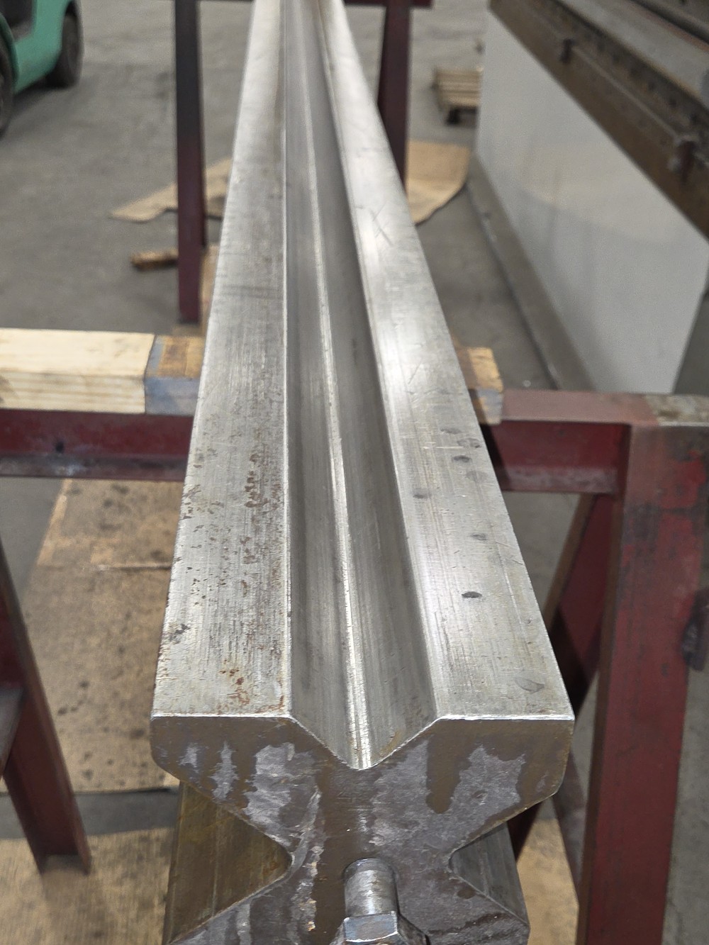 168" L, 4-way press brake die, 5.75" square block, 4", 3", 2" V-widths