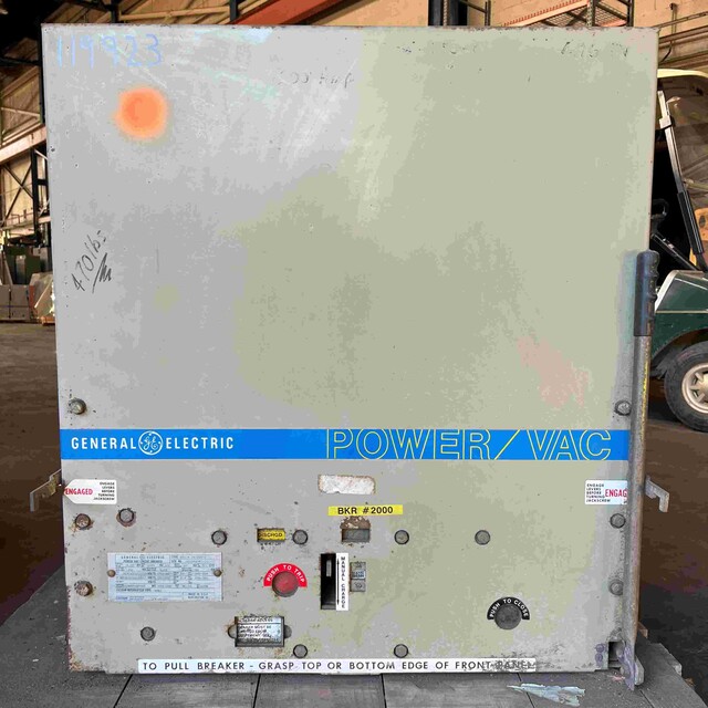 1200 Amp, General Electric, VB1-4.16-250, Vacuum Circuit Breaker, 4,160 Volts, electrically operated, roll out