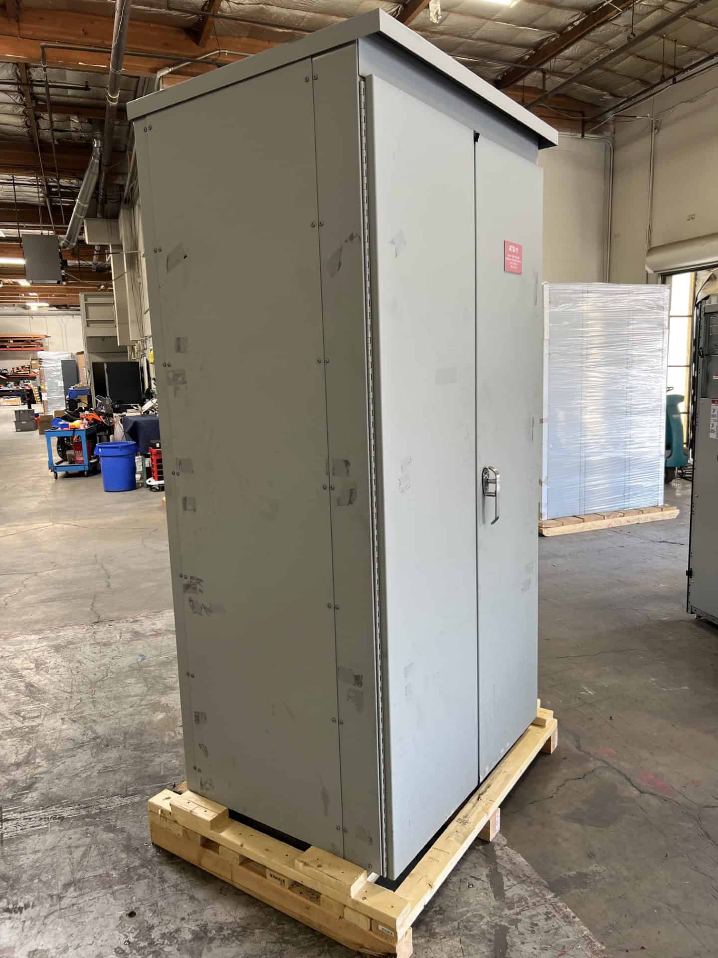 400 Amp. Asco #J7ADTB030400N5XM, Automatic Transfer Switch, 480 Volts, 3-pole, NEMA 3R enclosure, 3PH
