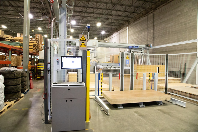 Holzma #HPP230/38/38, Beam Saw w/ Sheet Storage System, 149.6" cutting length, 2.17" saw blade projection