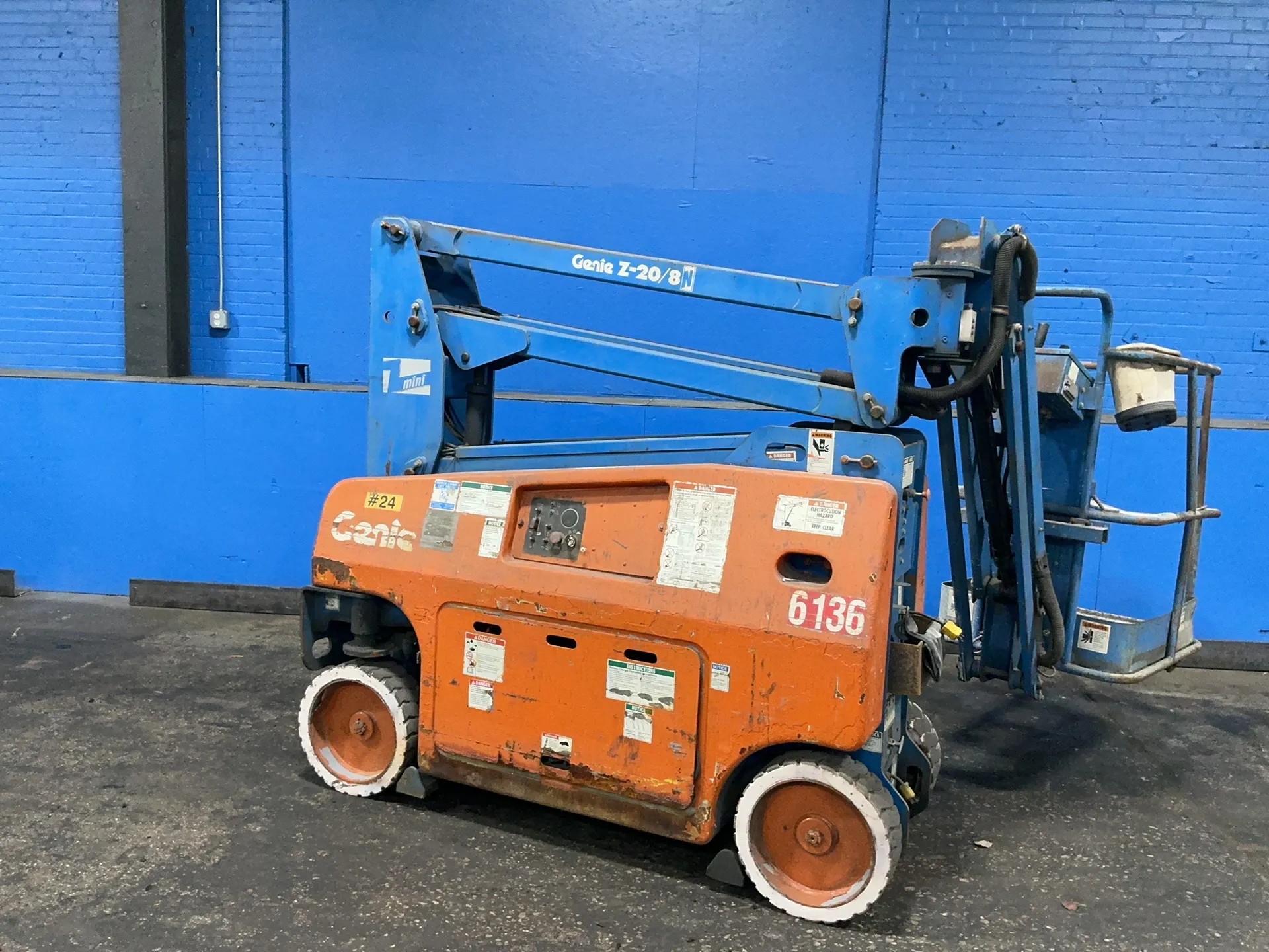 400 lb. Genie #Z-20/8N, boom lift, 30" x 24" x 44" platform, 48 V., 1997