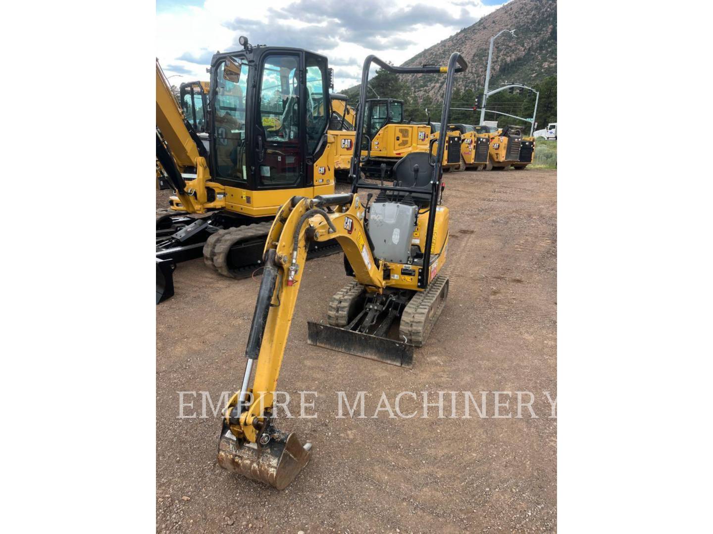 Caterpillar 300.9D, 131 hours, S/N: LJ202170, 2023