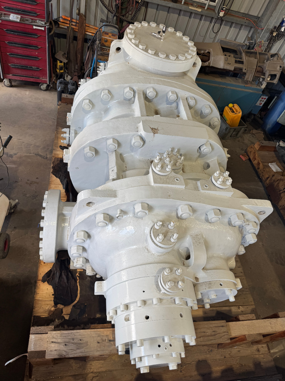 4761 HP (3550 kW) KOBELCO #KS50SEH, Multi Stage Compressor, 4315 m3/hr, 61 Bar. C/W 3550 kW Motor, Never