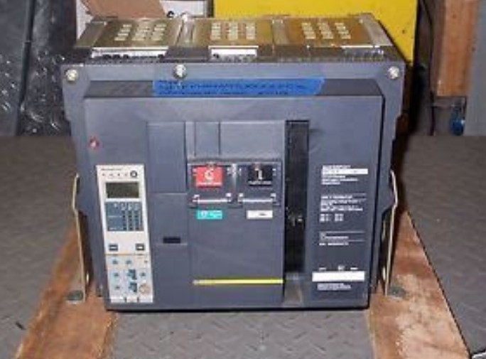 2000 Amps, Square D, WL1FFB31A9SFFFXXXX, MasterPact circuit breaker, 3-pole, 600 Volts, 50/60 Hz., new surplus