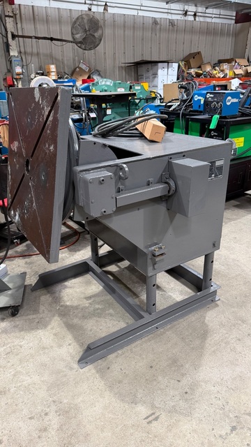 2500 lb. Aronson #HD-25A, Welding Positioner, forward/reverse foot pedal