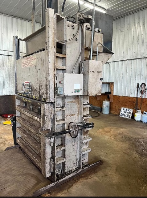 Max-Pak #MP-60HD, Downstroke Baler, 20 HP