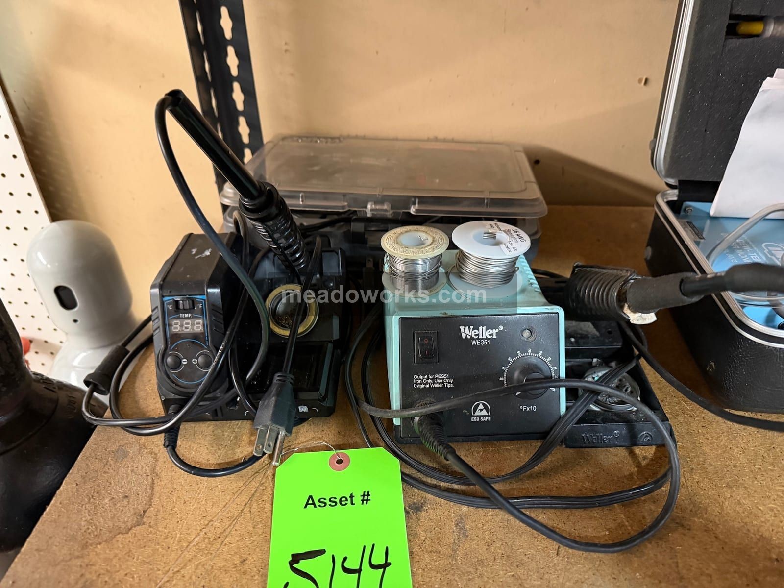Weller #WES51, Soldering Station Lot, digital station, universal soldering gun in case, solder