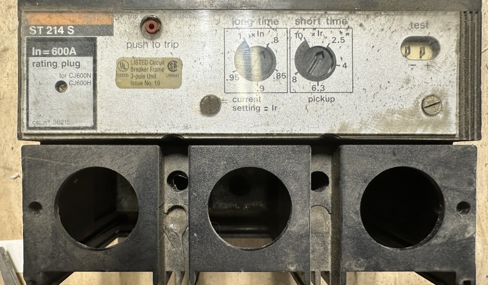600 Amps, Merlin Gerin, CJ600N, Compact Molded Case Circuit Breaker, 3-Pole, 600 VAC, ST 214 S Electronic