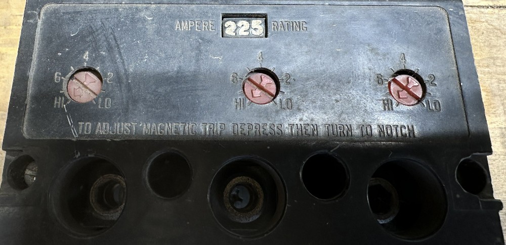 225 Amps, Westinghouse, Molded Case Circuit Breaker, 3-Pole, Adjustable Magnetic Trip HI/LO, w/ Lugs, no