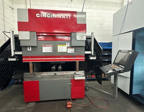60 Ton, Cincinnati #Autoform-60AF-Plus-4, CNC press brake, 6' overall, 48" between housing, 11" stroke, 20"