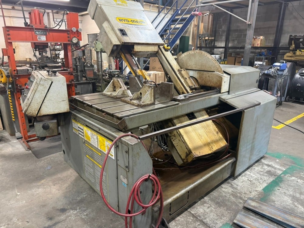18" x 20" Hyd-Mech #V-18, vertical band saw, 2001