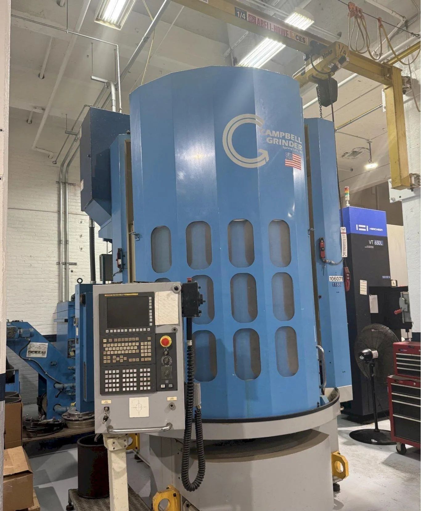 Campbell #750-36-36-36/42, CNC vertical grinder, Fanuc 31iA, coolant filtration unit, chiller, 2016