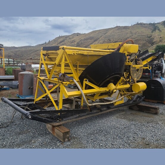 Gold Wheel Wash Plant, skid mounted, 5' diameter gold wheel, 77" x 38.25" hopper, 20" x 62" screen, 11.5" x