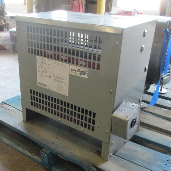 15 KVA 600Y/346 Primary, 240Y/139 Secondary, Delta #CATC0015VKA6XXCA, EVI Dry Type Auto Transformer, 150°