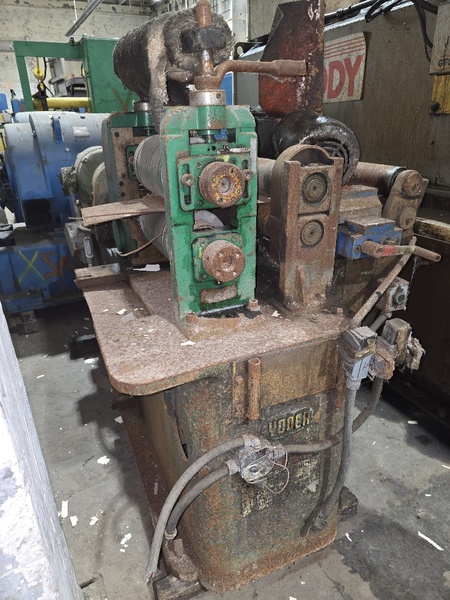 15" x 2.5" Yoder, Slitter Head, manual individual screwdowns, 16" x 4.5" diameter entry pinch roll, 2-roll